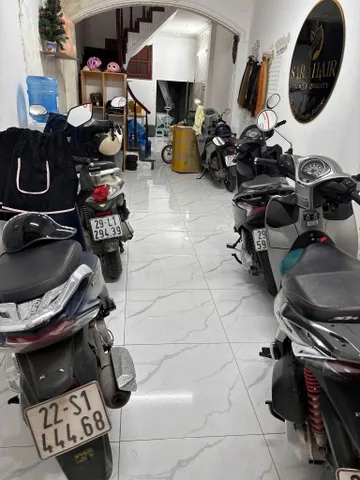 Cho thuê nhà ngõ 18 Võ Văn Dũng, Hoàng Cầu 45m*4T Ô TÔ, VỈA HÈ, KD giá 18tr