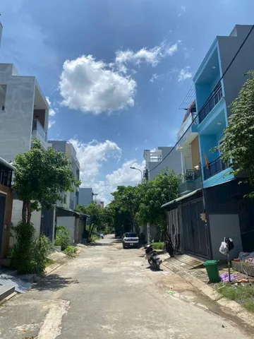 Bán Đất mặt tiền hẽm 8m nhựa, cách 50m ra Đường Nguyễn Duy Trinh Phường Long Trường Quận 9