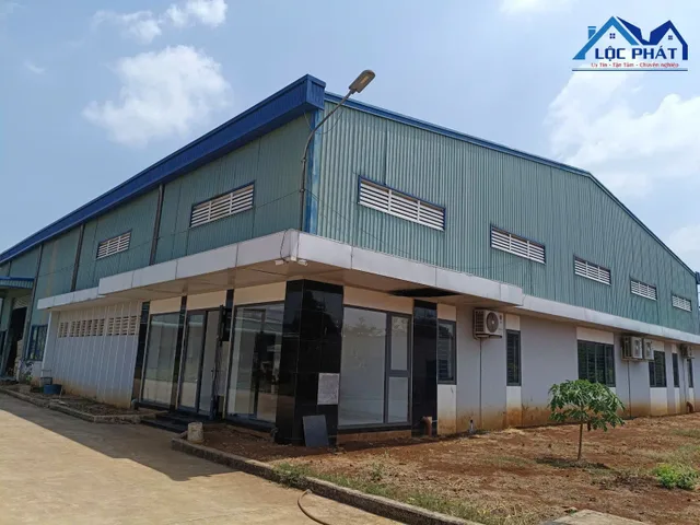 Bán nhà xưởng 10.000m2 khu công nghiệp Long Khánh giá 32,5 tỷ