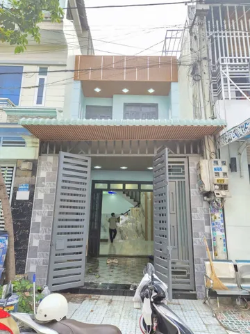 Bán nhà sổ riêng 60m2 full thổ cư giá 4.15 tỷ đường ô tô 2 phòng ngủ gần ngã tư Chiêu Liêu