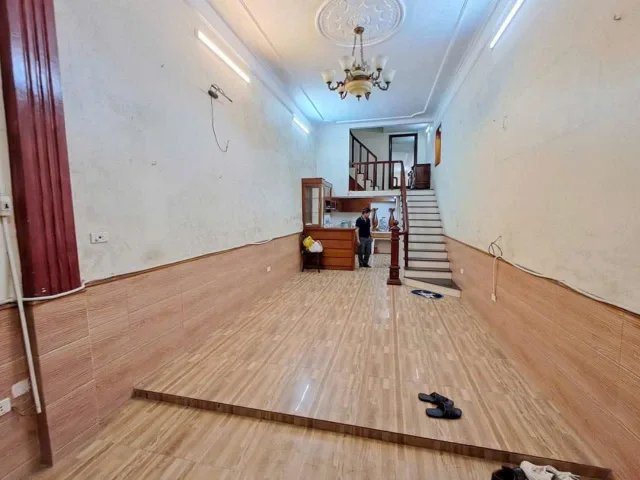 Cho thuê nhà ngõ 71 Gốc Đề, Hai Bà Trưng,40m x 4T (4 ngủ) giá 12 triệu