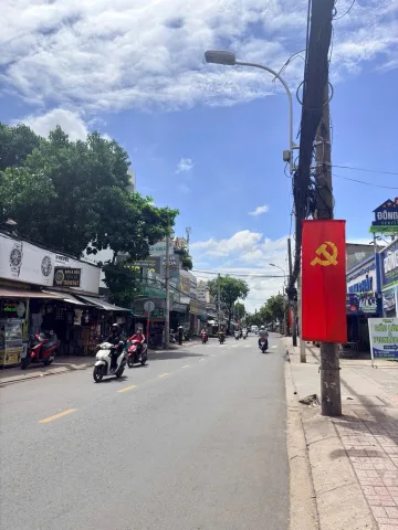 Bán Nhà riêng 43m2 có sẵn 21 m2 thổ cư, MT Đường Tân Hoà Đông, giá:4,7 tỷ