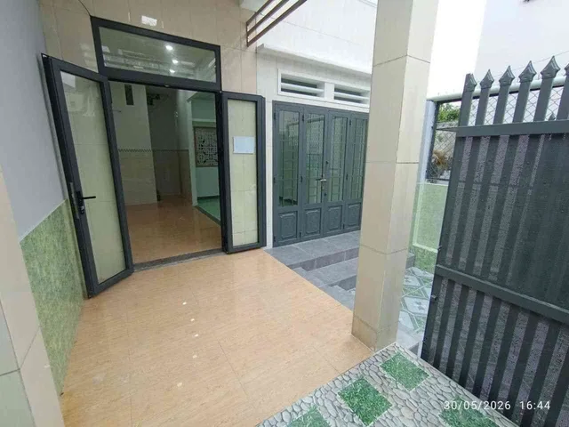 Bán Nhà 2 tầng, 3 phòng ngủ, phường Thủ Đức ( phường Trường Thọ cũ ) - giá chỉ 5.98 tỷ