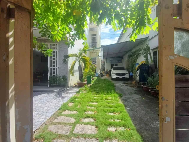 BÁN NHÀ QUỐC LỘ 1A TÂN TẠO BÌNH TÂN 200M2 4 TẦNG 5PN 11.5 TỶ HXH