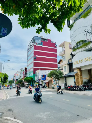 Gần 70m2 xây 4 tầng, 8ty nhinh. Ngay chợ Tân Bình - Lý Thường Kiệt, gần Đại Học Bách Khoa