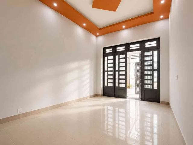 (Gần sông Vàm Thuật) Hẻm ô tô 1 chiều - 7.x tỷ - 4x13m (51m²) - Xe hơi đỗ cửa, Khu dân trí cao, Tiện xây mới