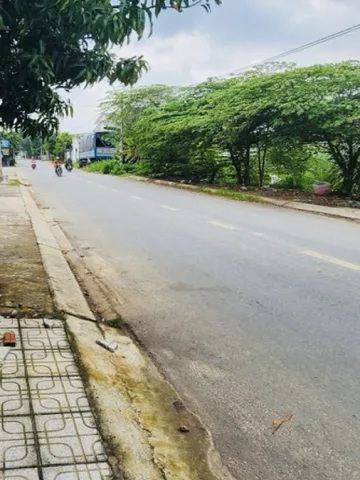 [H2673*] SỞ HỮU MẶT TIỀN ĐƯỜNG 8M THÔNG SÁT CHỢ ĐÔNG THẠNH - GIÁ 10.X TỶ