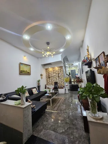 HẺM XE HƠI - ĐỐI DIỆN CÔNG VIÊN LÊ THỊ RIÊNG - NHÀ 1 CHỦ MUA ĐẤT XÂY MỚI 4 TẦNG ĐẸP LUNG LINH