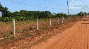 Bán Đất 300m2 có sẵn 30 m2 thổ cư giá 490 triệu tại Xã Suối Ngô Huyện Tân Châu Tây Ninh