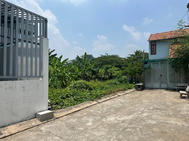 Bán Đất 137.2m2 có sẵn 137.2 m2 thổ cư giá 5.7 tỷ tại Đường Lò Lu Phường Trường Thạnh Quận 9 TP. Hồ Chí Minh