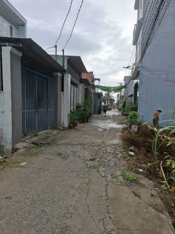 Bán lỗ lô đất 6x21,  nằm ngay sát KC N Tân Đức, đường bê tông mà giá chỉ có 1ty380,shr