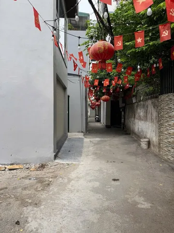 Bán Đất Tư Đình 50m2 thổ cư giá 8.6 tỷ cách phố 100m