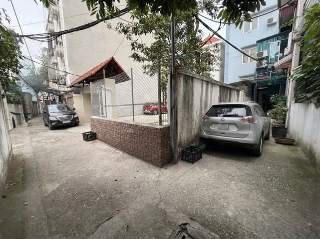Bán Đất Đ.Nguyễn Văn Linh, Thạch Bàn 50m2 thổ cư giá 8.5 tỷ ô tô vào đất.