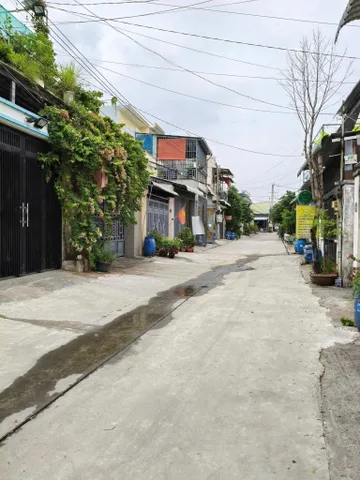 Bán Nhà đẹp vuông vức, vị trí đẹp, khu dân cư hiện hữu, tiện xây nhà ở. Giá rẻ cho khách đầu tư.