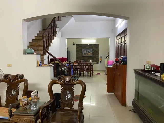 Bán Nhà 62m KIM GIANG - HOÀNG ĐẠO THÀNH nhà dân xây khung cột, sát trường THCS Kim Giang- Chợ dân sinh- Đường lớn- Hồ điều hoà.