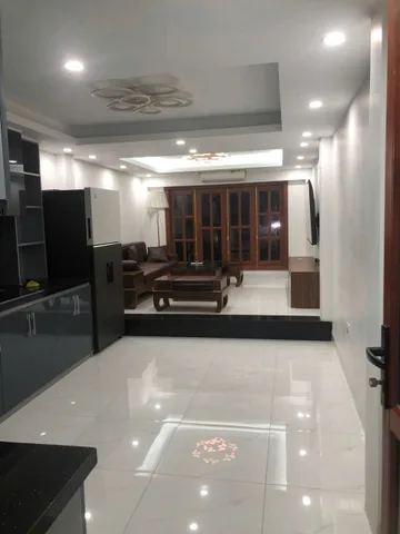 Cho thuê nhà Mặt Phố PHÚC XÁ, Ba Đình. 22 triệu/ tháng. Cho thuê: Hộ gia đình, Công Ty, Văn phòng, Spa.