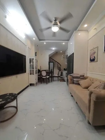 Cho thuê ngõ 218 chợ Khâm Thiên, Đống Đa 30m x 4T (3 ngủ) đủ đồ giá 12 triệu