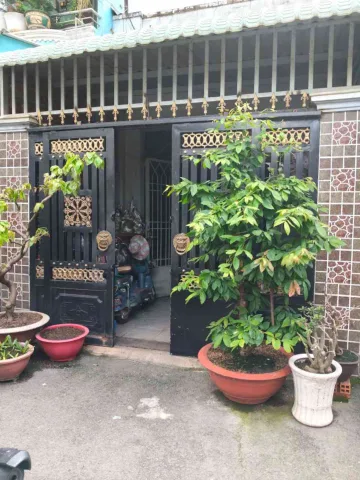(Hẻm ô tô đỗ cửa - Sát mặt tiền chỉ 40m) Diện tích khủng khan hiếm - 7.x tỷ - 4x22m (88m²) - Nhà cấp 4 còn ở tốt hoặc tiện xây mới CHDV, biệt thự phố cao tầng