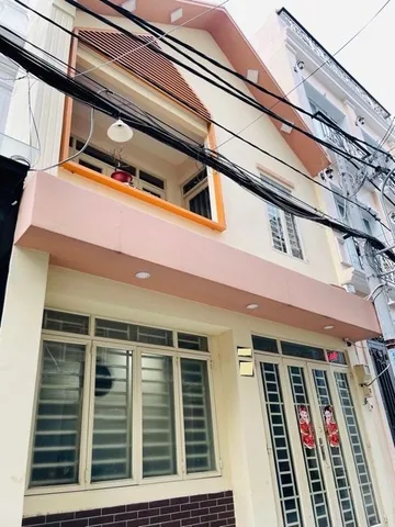 Nhà 1 Trệt 1 Lầu Rất Đẹp rộng 114m2 Quận 7, nội thất cao cấp, 50m ra mặt tiền