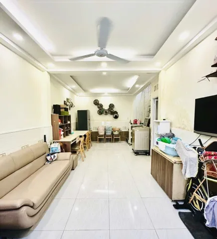 Bán căn nhà đẹp 2 Tầng, Sổ RẤT ĐẸP NỞ HẬU gần 5m, thành thái quận 10