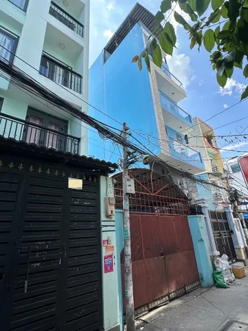 Bán lô ĐẤT 180m2 thổ cư Ngang 6m Nguyễn Thị Thập Quận 7, có sẵn nhà Cấp 4