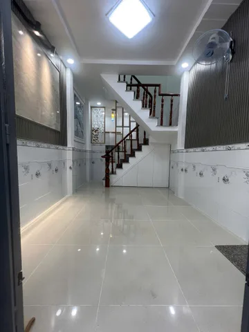 Ngay đường nhựa 8m. Nhà 1/ Nguyễn Thị Căn gần siêu thị Metro, có 2PN, ban công. Giá 1,23 tỷ còn TL