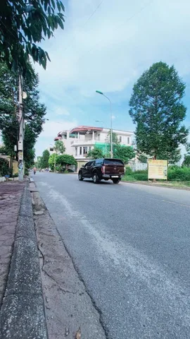 Bán đất khu phương vỹ mặt trần đăng tuyển. Cạnh KĐT phúc ninh. Diện tích 75.4m mặt tiền 5.2m hướng nam. Phường vũ ninh tỉnh bắc ninh