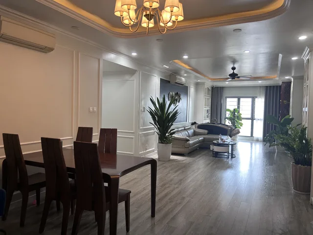 Bán Căn hộ chung cư 155m2 giá 11.5 tỷ tại KĐT Làng Việt Kiều Châu Âu. Hà Đông