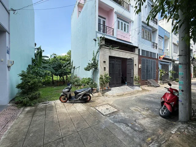 Bán Đất 53m2 cạnh Trường Học khu đô thị Vạn Phúc Thủ Đức, sổ hồng giá cực tốt