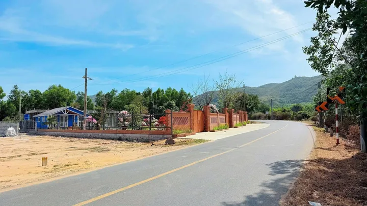 Bán nhanh lô đất cách biển Phước Hải 5p, view núi Minh Đạm, đường nhựa 231m2 - 1tỷ350