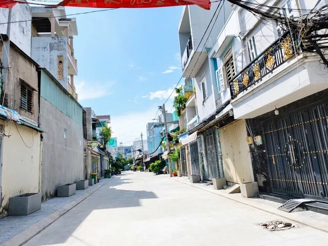 BÁN NHÀ TRỌ LÊ VĂN QUỚI 241M² NGANG 6M CHỈ HƠN 50 TRỆU/M² DÒNG TIỀN 450TR/N NHIK 13 TỶ
