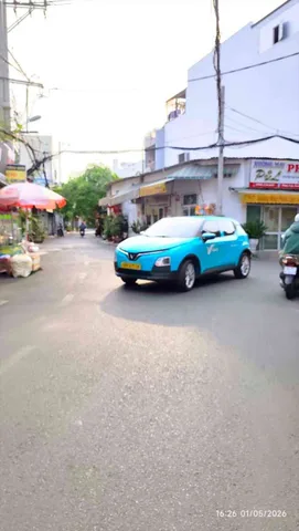 📍 Cách Mặt Tiền Nguyễn Duy Cung 2 Căn Hẻm ô tô đỗ cửa - 💰 4.x tỷ - 📐 3.5/4.3x9m (30m²) - Nở hậu tài lộc 4.3m, Có phòng ngủ tầng trệt, Sân riêng rộng rãi