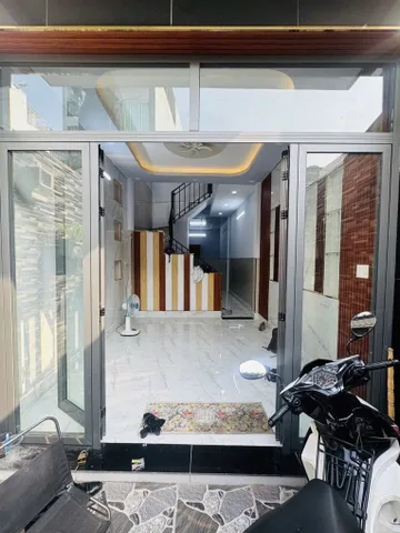 HẬU GIANG - Ô Tô Ngủ Nhà - Nở Hậu Tài Lộc - DT 52m2 - Giá 6.85 Tỷ.