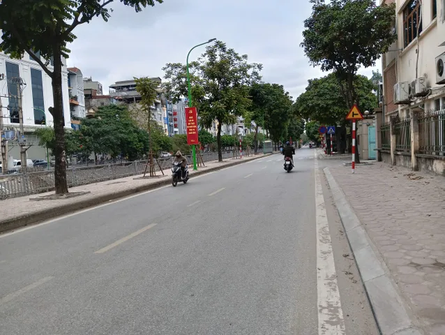 Bán Nhà riêng 383m2 có sẵn 76 m2 thổ cư giá 26.1 tỷ tại Đường Lý Sơn Phường Việt Hưng Quận Long Biên Hà Nội