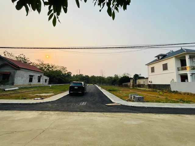 BÁN ĐẤT NỀN PHÂN LÔ PHÚ CÁT , QUỐC OAI - Ô TÔ CHẠY VÒNG QUANH