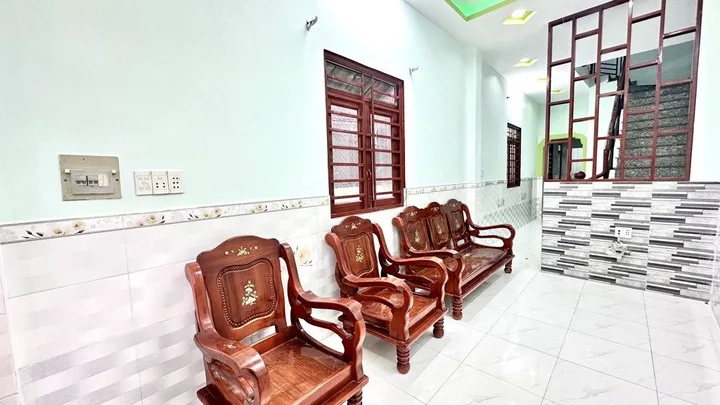 Bán nhà Thới An 5, Phường Thới An, Quận 12 DT 4x23m (92.5m²), 3 tầng, 4PN 2WC, đường 5m, sổ riêng hoàn công. Giá chỉ 4.05 tỷ.