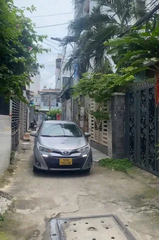 BÁN NHÀ KẾ NGUYỄN VĂN LƯỢNG LOTTE MART GÒ VẤP 68M2 HẺM XE HƠI 6.99 TỶ 3 TẦNG SÂN THƯỢNG