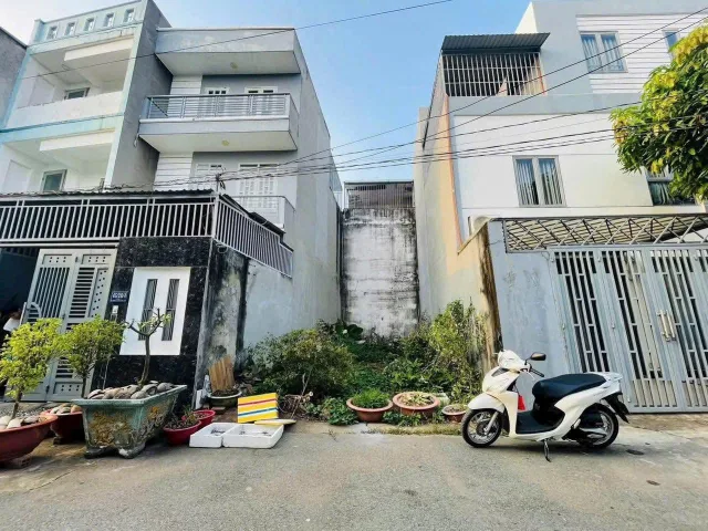 Bán đất ngay chợ Long Trường KDC ĐƯỜNG SỐ 7 LONG TRƯỜNG Quân 9. Bán định cư nước ngoài vơi gia đình. Bớt Lộc