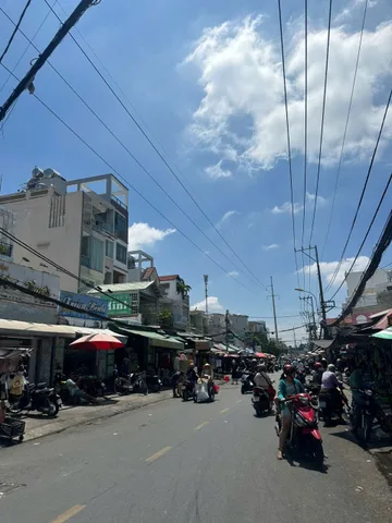 BÁN NHÀ MẶT TIỀN KINH DOANH BÙI MINH TRỰC - QUẬN 8 - DIỆN TÍCH 150M2 - KINH DOAMH SẦM UẤT - NHÀ CŨ TIỆN XÂY DỰNG MỚI - CHỦ BÁN ĐẤT TẶNG NHÀ - 19 TỶ.