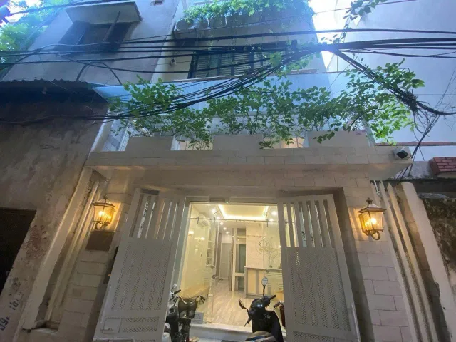 Cho thuê Nhà Ngõ 36 Đào Tấn - Ba Đình 75M² xD 65M² 5 Tầng 5 Ngủ - Nội Thất CB - Thang Máy - Giá Thuê 30tr