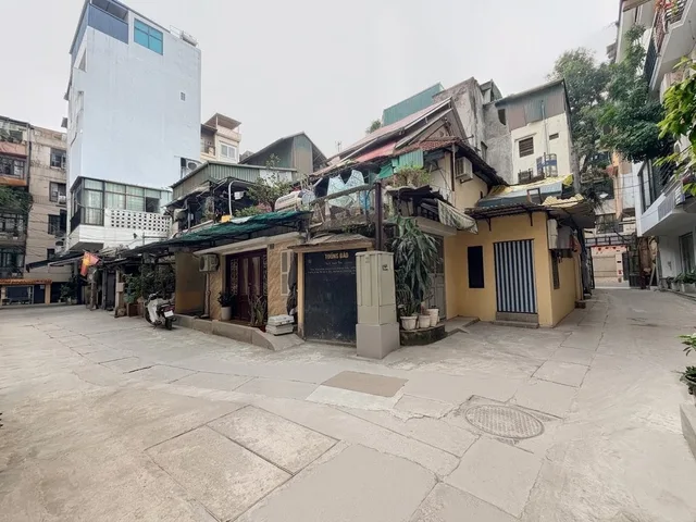 Phố nhà binh Lý Nam Đế 💥 Sau mặt phố, ô tô đỗ cửa, kinh doanh văn phòng - homestay — 45m2 giá 5x tỷ