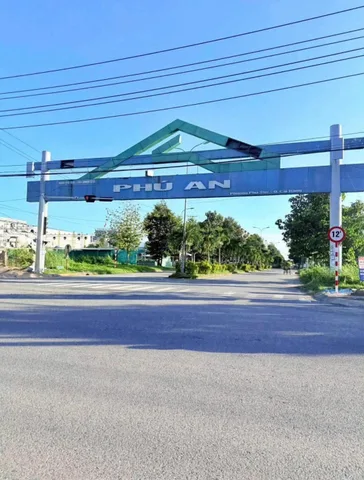 Bán Đất 90m2 thổ cư giá 2.35 tỷ tại Đường Võ Nguyên Giáp kdc phú an