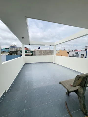 + nhà mới ở ngay kết cấu 5 tầng , đầy đủ công năng. 

+ nhà có 3pn rộng, sân thượng .

+ hẻm ô tô thông thoáng .