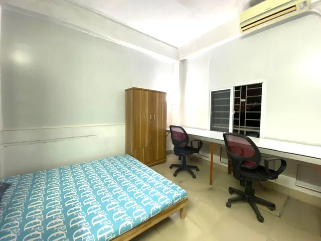 Cho thCho thuê phòng 25m full đồ, giờ tự do, ngay tại cv hòa bình