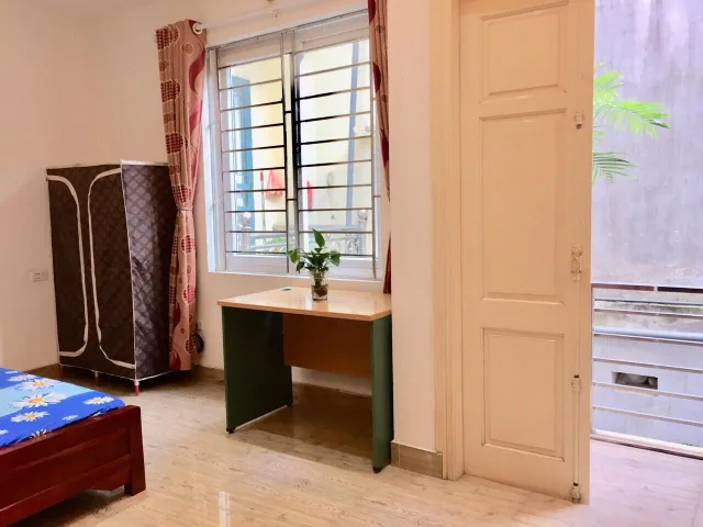 Cho thCho thuê phòng 26m full đồ, giờ tự do,ko chung chủ, ngay tại cv hòa bình