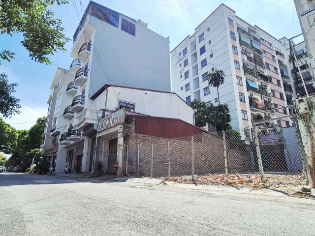 Bán đất số 61-63 ngách 2 ngõ 165 Thanh Am - 22 tỷ - 102m2