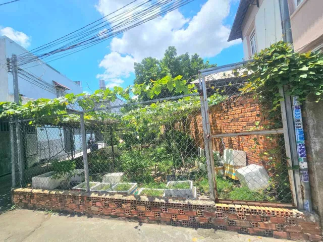 ĐẤT ĐẸP KHU ĐÔNG B DĨ AN LÔ GÓC - GIÁ 4.6 TỶ TL