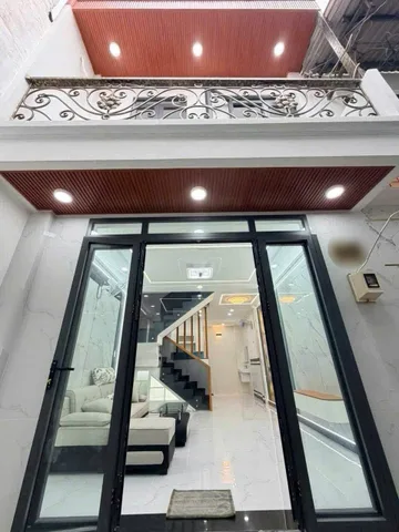 Bán nhà 4mx9m trệt lầu 2 phòng ngủ sát Chợ Nhị Xuân Hóc Môn 435 Triệu