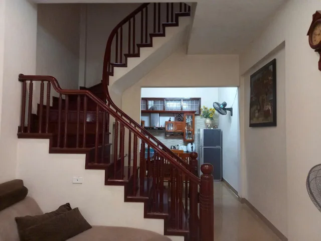 Cho thuê Nhà Khuất Duy Tiến 50M² 4 Tầng 4 Ngủ - Full Nội Thất - Ô Tô Đỗ Cửa - Ở, VP - Giá Thuê 18tr - Nhận Nhà 1/9