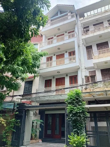 Cho thuê nhà 5 tầng THANG MÁY tại NGUYỄN HOÀNG TÔN, Tây Hồ. Cho thuê: Hộ gia đình, Chuyên gia nước ngoài, Công ty, Văn Phòng, Trung tâm đào tạo...
